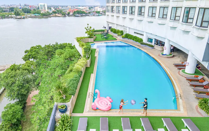 Montien Riverside Hotel | 5-star international luxury beside the Chao Phraya River